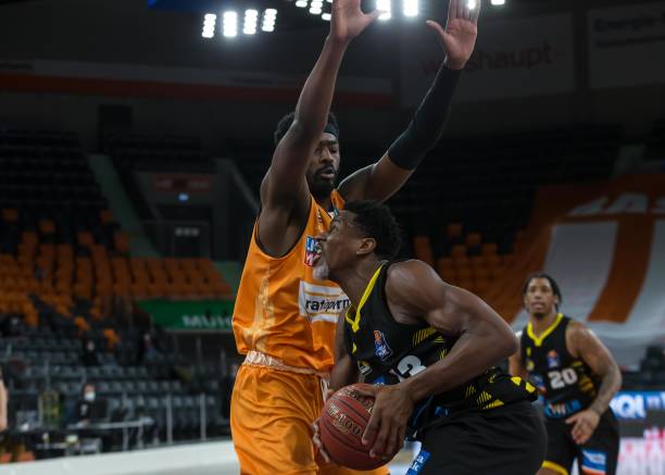 犀利的突破 犀利的突破