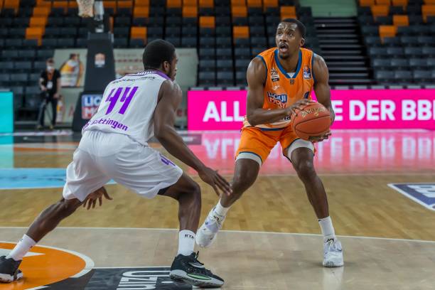 但每次重返 但每次重返